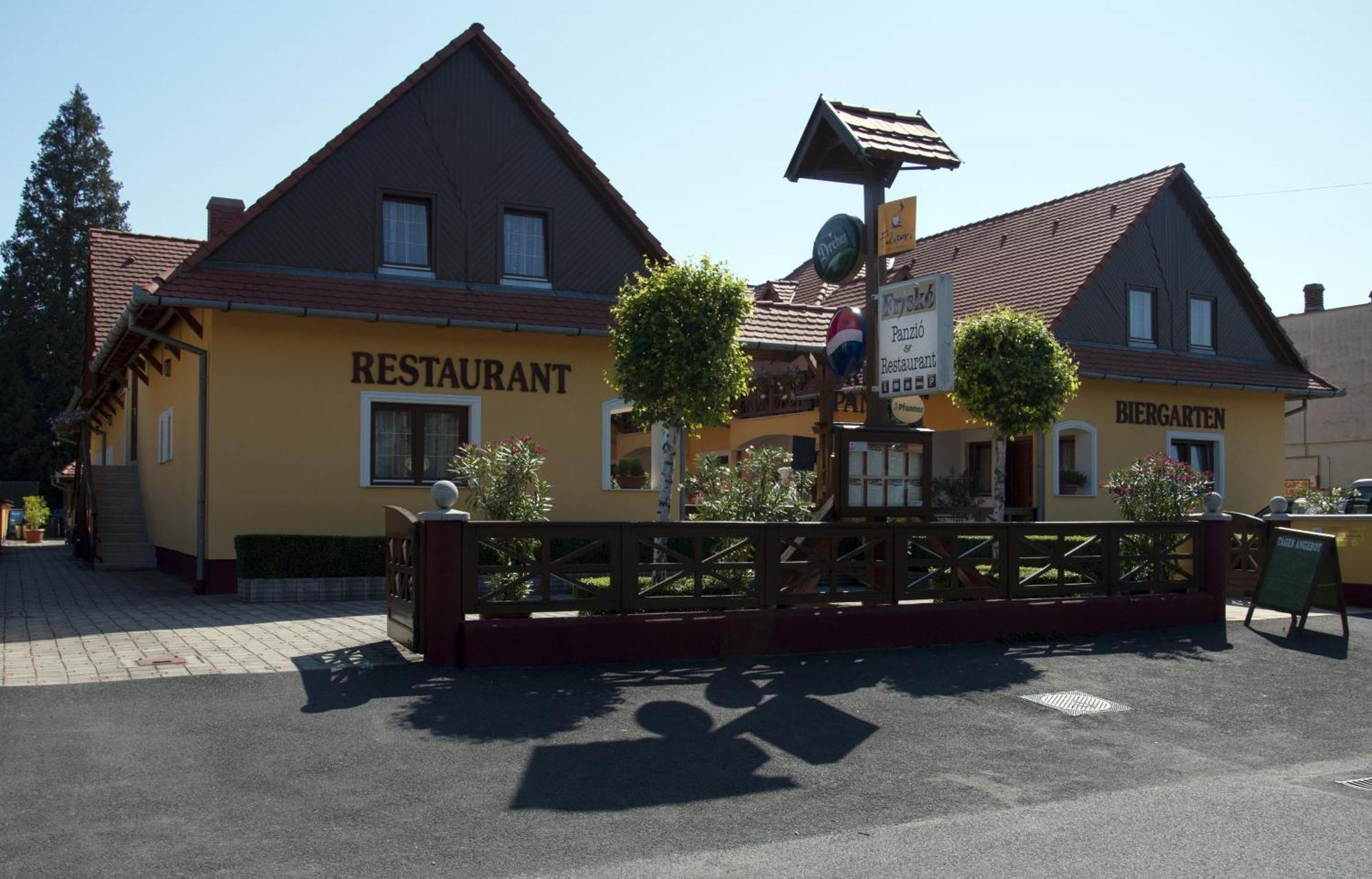Frisko Panzio Bed & Breakfast Zalakaros Exterior photo